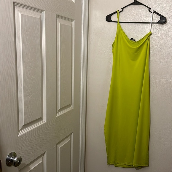 Shein Dresses | Shein Lime Green One Shoulder Dress | Color: Green | Size: M | Niyrestyles1'S Closet Shein Dresses | Shein Lime Green One Shoulder Dress | Color: Green | Size: M | Niyrestyles1'S Closet